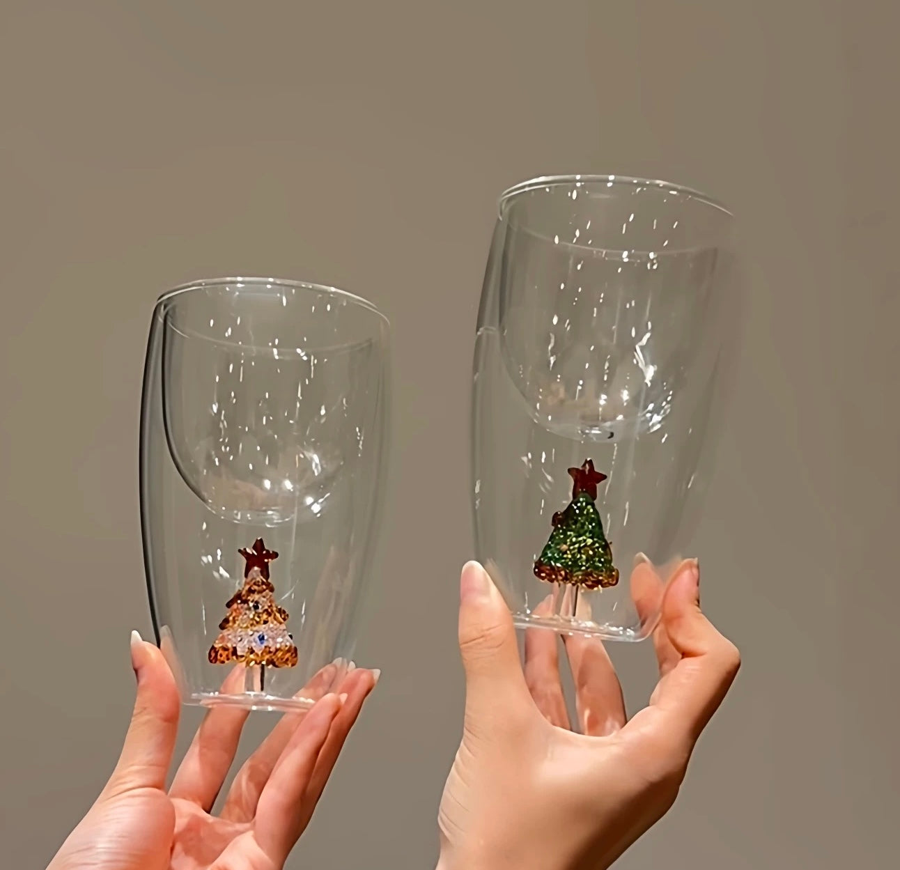 Stemless Wine Glass, 3D Wine Glass Cup with Christmas Tree, Christmas Stemless Wine Glass, Wine Glass Christmas Tree Green Glitter for Home Bar Christmas Party, Juice Glass