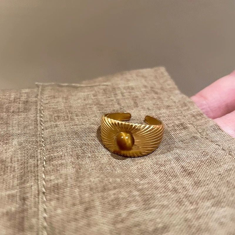 3Pcs Tiger's Eye Chunky Ring Vintage Gold Knuckle Rings Set for Women Boho Retro Sun Stackable Rings Adjustable Open Ring Aesthetic Sunburst Statement Rings Christmas Birthday Jewelry Gift